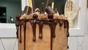 Simple (Yet Show-stopping!) Cake Decorating Ideas